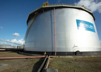 Refinaria de Mataripe reduz diesel S-10 em 3,5% e gasolina, em 4,3%