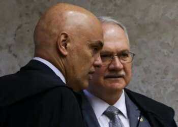 Fachin barra tentativa de declarar Moraes suspeito em caso do 8 de Janeiro