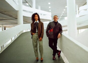 Amanda Carneiro e Raphael Fonseca são anunciados como os curadores da 37ª Bienal de São Paulo