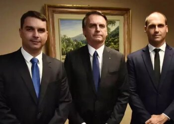 TSE rejeita cancelar o registro do PL por submissão aos EUA