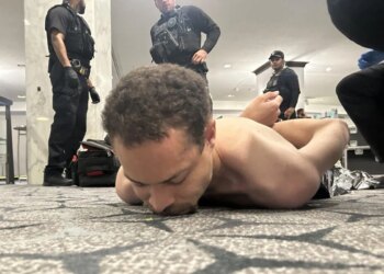 Quem é Cole Tomas Allen, suspeito de ataque a tiros em jantar com Trump nos EUA