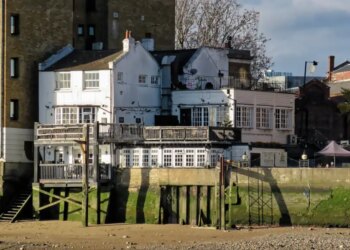 Devil’s Tavern: o pub mais antigo à beira do Tâmisa, em Londres