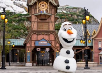 Disneyland Paris inaugura área temática de Frozen