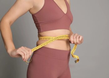 5 exercícios para seu corpo virar uma "máquina" de queimar gordura