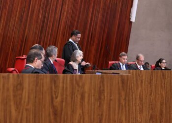 TSE adia a conclusão de julgamento que pode cassar o governador de Roraima