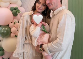 Kelly Piquet e Max Verstappen celebram 1º ano da filha Lily com festa intimista