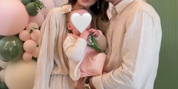 Kelly Piquet e Max Verstappen celebram 1º ano da filha Lily com festa intimista