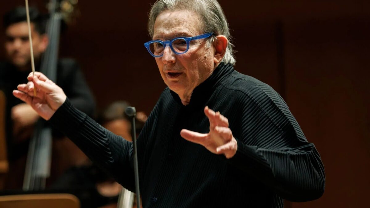 Maestro Michael Tilson Thomas morre aos 81 anos após batalha contra câncer cerebral