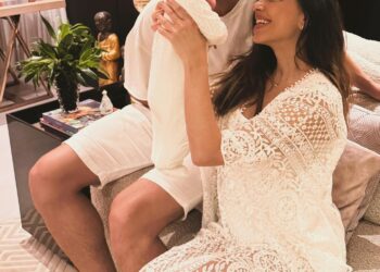 Mariana Rios encanta seguidores em passeio matinal com o filho, Palo