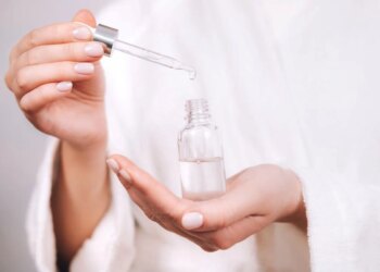 Retinol, novo queridinho do skincare, ajuda contra rugas e manchas?