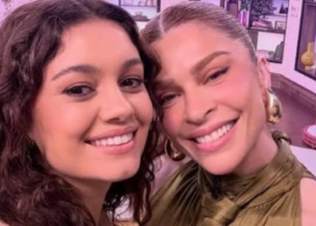Rivais na ficção, amigas na vida real: Grazi Massafera celebra aniversário de 37 anos de Sophie Charlotte