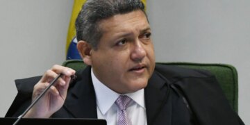 Kassio vota por derrubar lei da Bahia que pune desinformação sobre pandemias