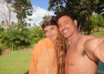 Sofia abre álbum de viagem com Cauã Reymond e ganha declaração de Grazi Massafera: "Te amo"