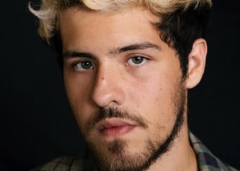 Paulo Mendes, Raul de Três Graças, choca com novo visual