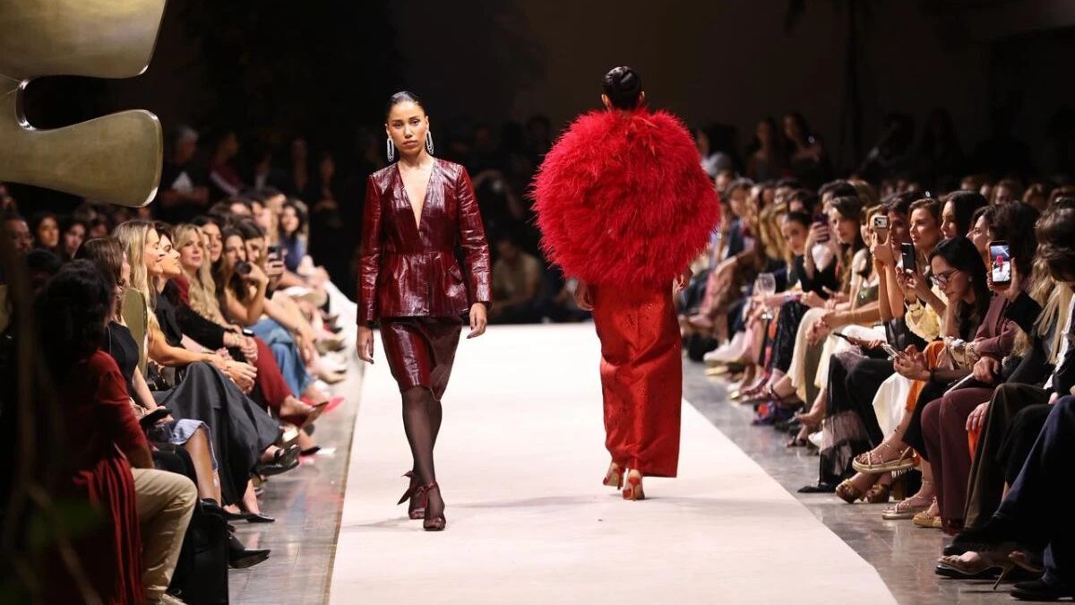 Marina Bitu, Adriana Degreas e D-Gaia desfilam no Metrópoles Catwalk