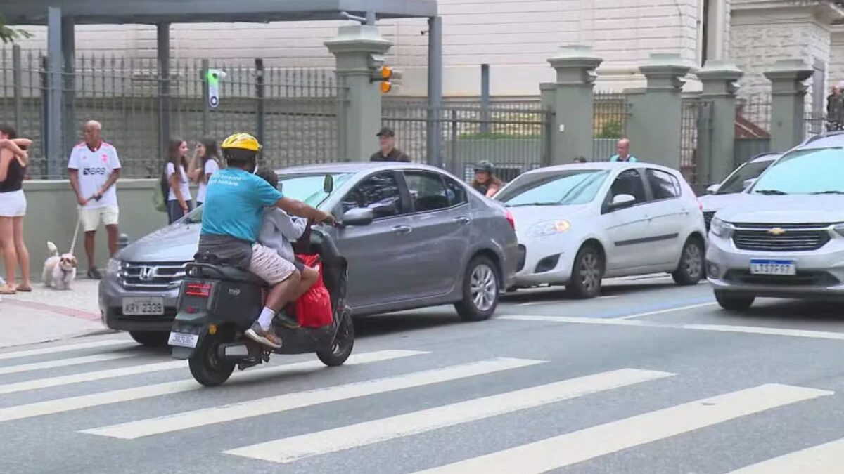 Prefeitura do Rio fixa novas regras para o uso de bicicletas e patinetes elétricos