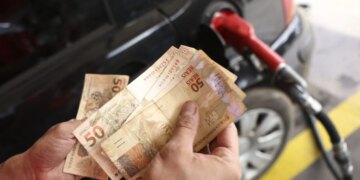 Câmara aprova projeto para ANP acessar dados fiscais no combate a fraudes em combustíveis