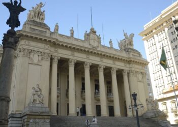 Justiça nega liminar para suspender eleição para presidência da Alerj