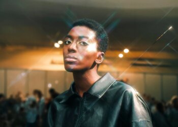 Maquiagem e cabelo realçam primor na passarela do Metrópoles Catwalk