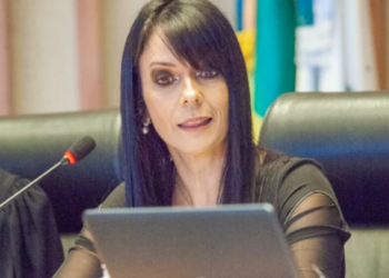 Moraes decreta prisão domiciliar de condenada pela trama golpista