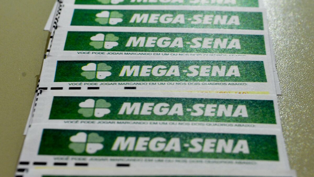 Mega-Sena acumula novamente e prêmio principal vai para R$ 130 milhões