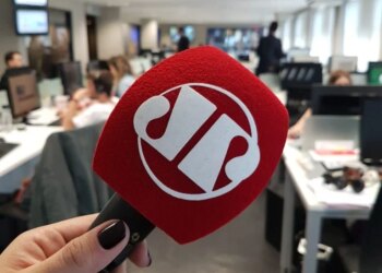 Juíza condena ex-comentarista da ‘Jovem Pan’ por dizer que jornalista entrou na ‘CNN’ via cota racial