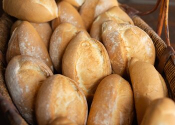 Parece saudável, mas engana: este pão não é melhor que o francês