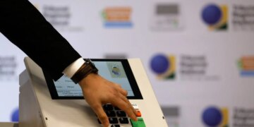 Janela de migração partidária termina nesta sexta-feira