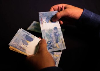 Governo propõe salário mínimo de R$ 1.717 em 2027