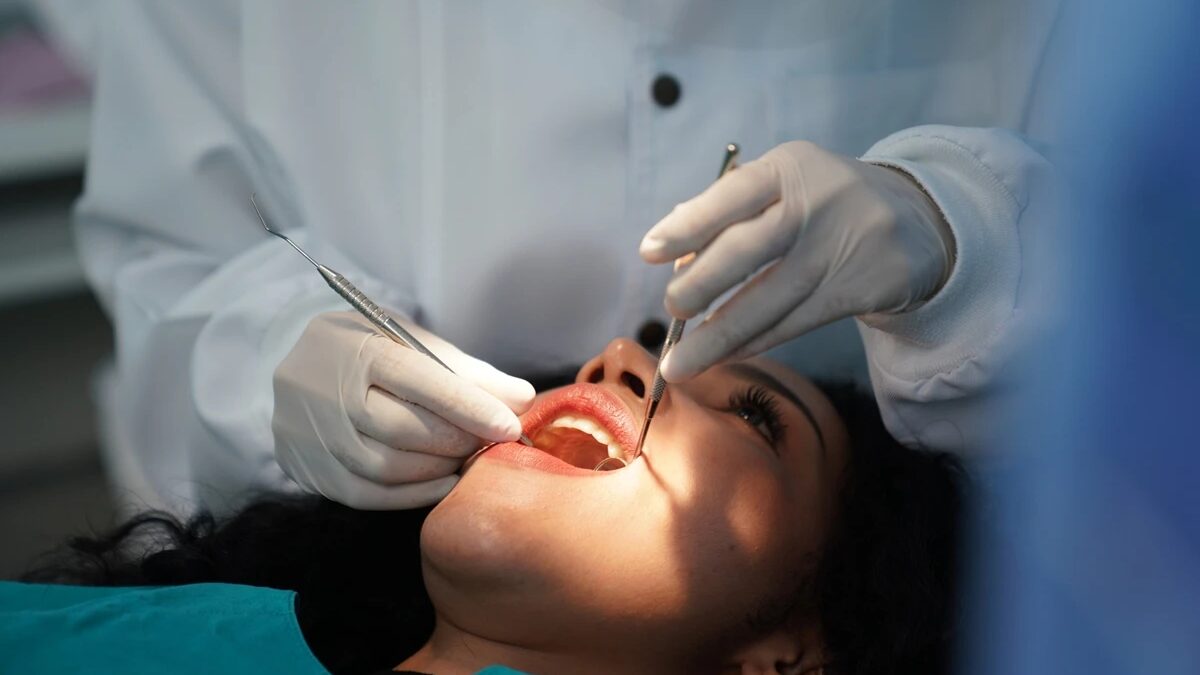 Abril Azul: os dentistas e as adaptações para as pessoas autistas