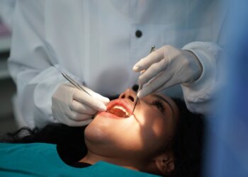 Abril Azul: os dentistas e as adaptações para as pessoas autistas