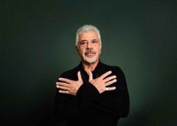 Lulu Santos fará uma turnê internacional esse ano.