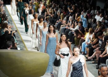 Zinc Complements, Amek e Hills abrem a passarela do Metrópoles Catwalk. Assista aos desfiles