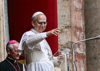 Pontificado de Leão XIV: um ano de moderação ofuscado pela crise com Trump