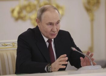 Putin diz que guerra na Ucrânia se aproxima do fim e critica Otan