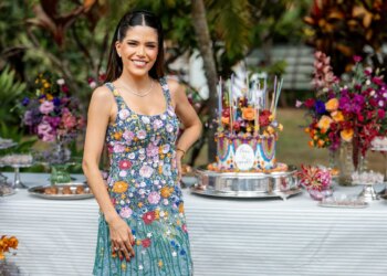 Tatá Canhedo celebra 37 primaveras cercada de afeto em almoço vibrante