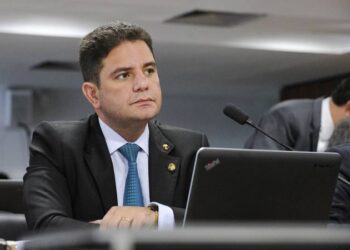 STJ condena ex-governador do Acre a 25 anos de prisão por lavagem de dinheiro e corrupção