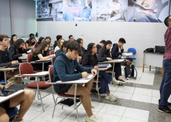 Desenrola Fies: estudante pode renegociar dívida a partir desta quarta