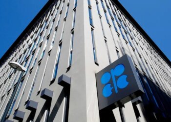 Opep+ anuncia aumento de 188 mil barris por dia de petróleo na produção para junho