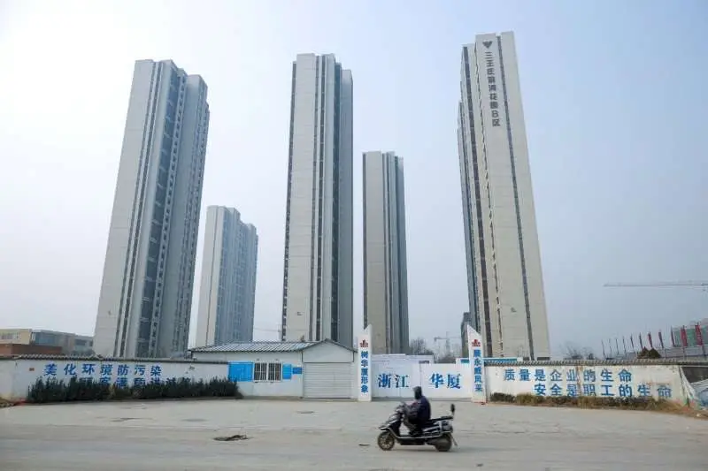 China vê queda menor nos preços das casas em abril; grandes cidades têm recuperação