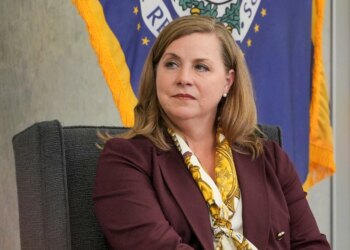 Bowman, do Fed, diz que é necessário monitorar impacto da IA no sistema financeiro