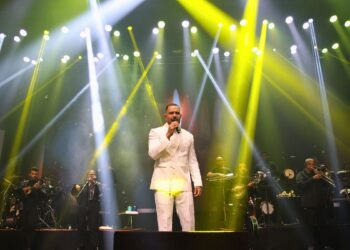 Diogo Nogueira suspende agenda de shows por problema grave na voz