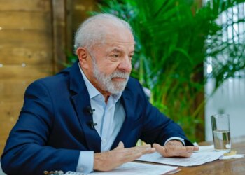 Lula assina MP que libera crédito extraordinário de R$ 305 milhões para regiões atingidas por desastres