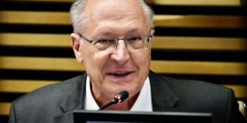 Alckmin defende mandato para ministros do STF