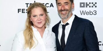 Amy Schumer mostra nova mansão em Nova York após separação de Chris Fischer