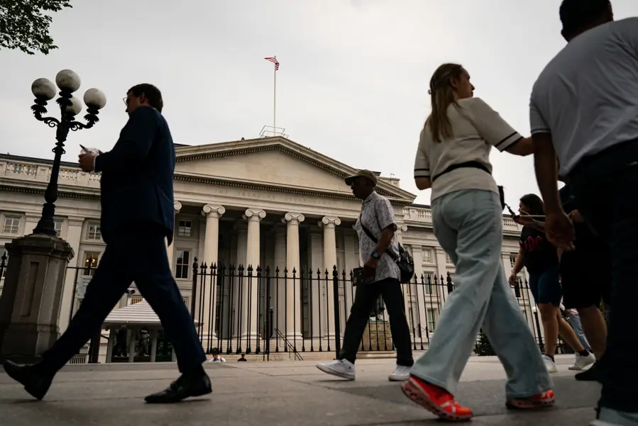 Rendimentos dos Treasuries atingem máximas desde 2007, atraem e dividem investidores