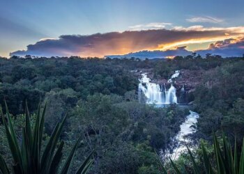 Chapada dos Veadeiros inaugura trilha noturna pelos Saltos