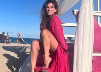 Cristiana Oliveira resgata cliques de viagem a São Miguel dos Milagres