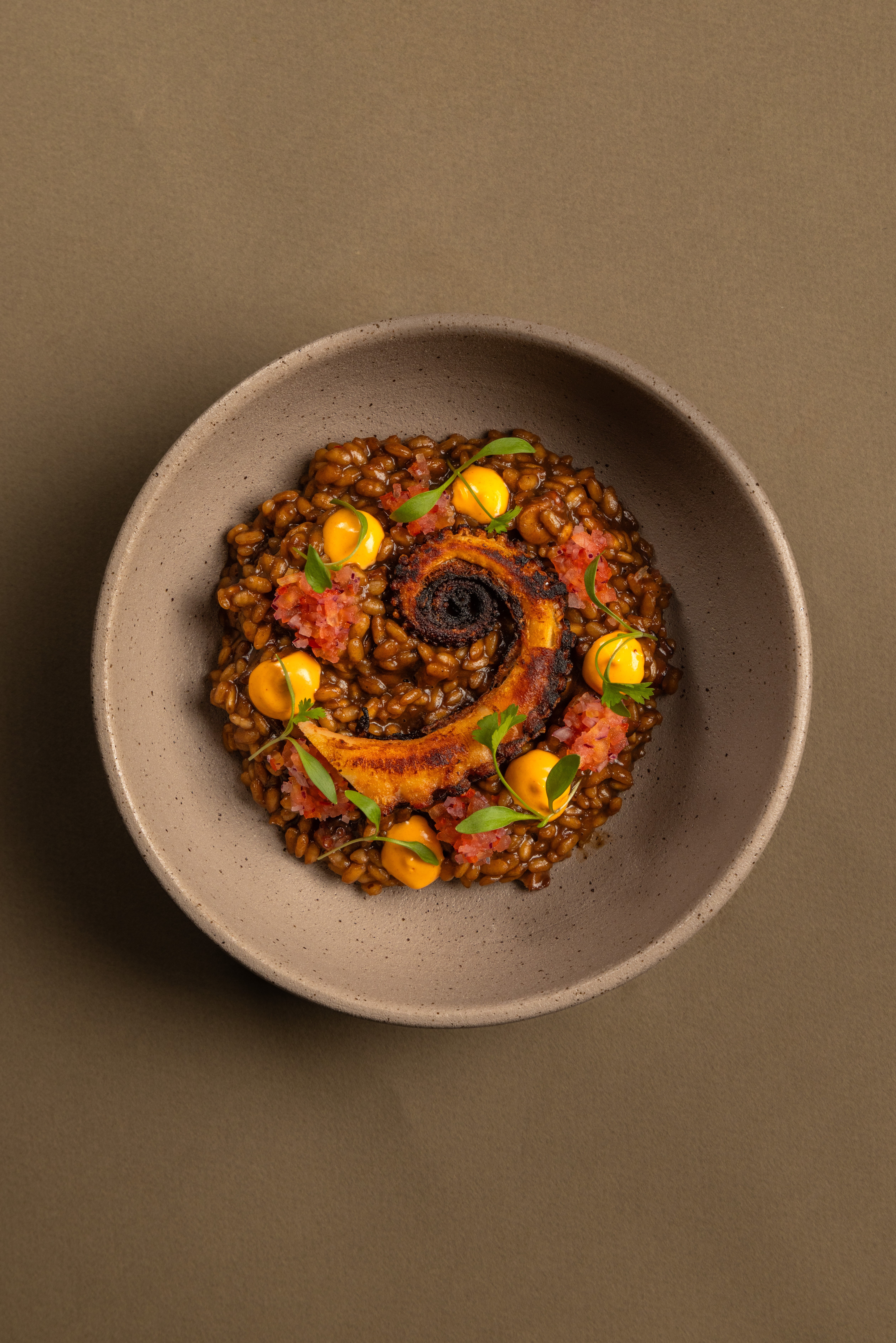 De cartão postal a centro da mesa, mar ganha protagonismo na gastronomia carioca