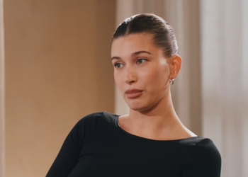 Hailey Bieber desabafa sobre conciliar o nascimento do filho com venda bilionária de empresa